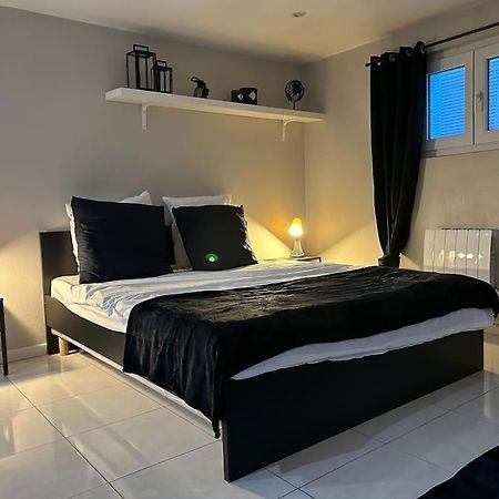 Cosy Studio - 10 Min Away From Cdg Aeroport - 30 Min Away From Paris - Parc Asterix - Olympic Games 2024 Le Thillay Esterno foto