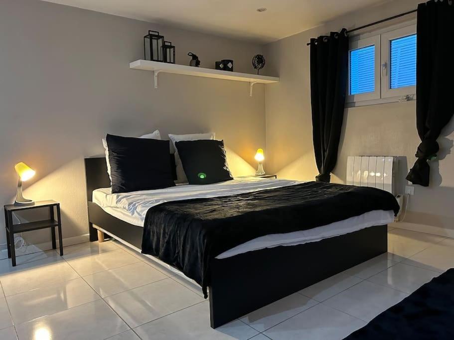 Cosy Studio - 10 Min Away From Cdg Aeroport - 30 Min Away From Paris - Parc Asterix - Olympic Games 2024 Le Thillay Esterno foto
